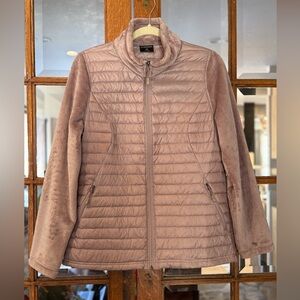 32 Degrees Heat Women’s lightweight puffer. Faux fur.. Color: Mauve. Size M.